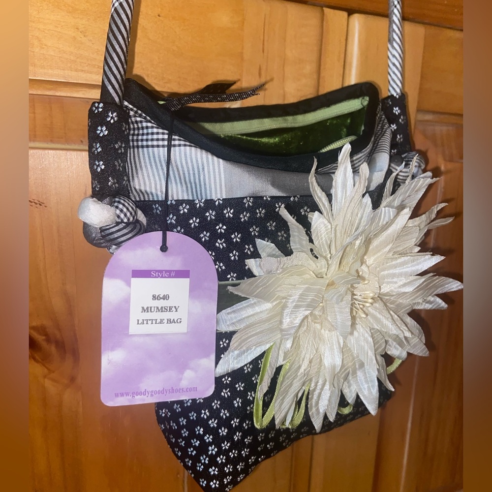Crossbody Bag w/ Flower Design & Green Velvet Interior